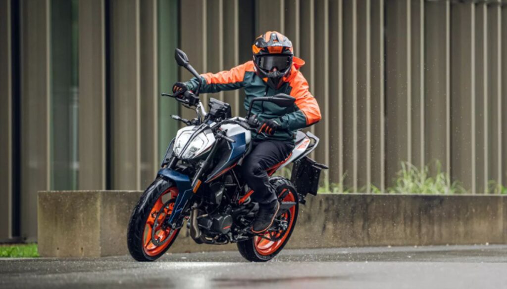 KTM Duke 160